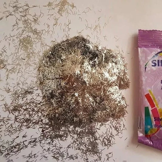 Nestemäinen tapetti Glitter hopeiset sauvat